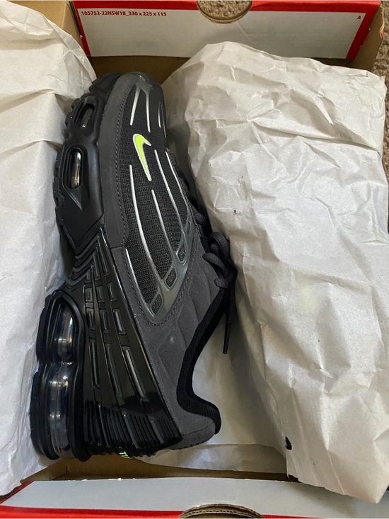 Nike Air Max Plus 3 Men’s 9.5 Women’s 11 New In Box